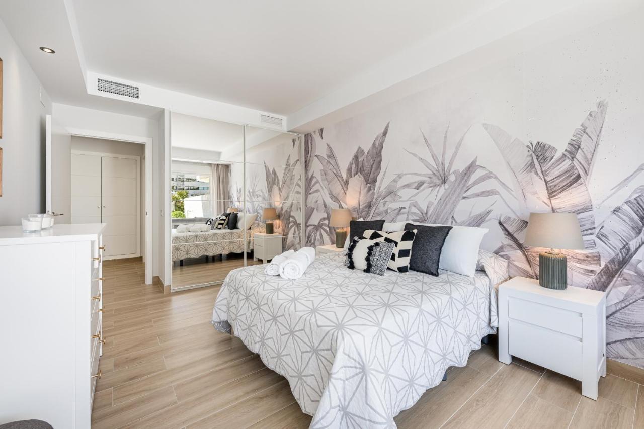 Brandnew Apartment By The Beach Marbella Exterior foto